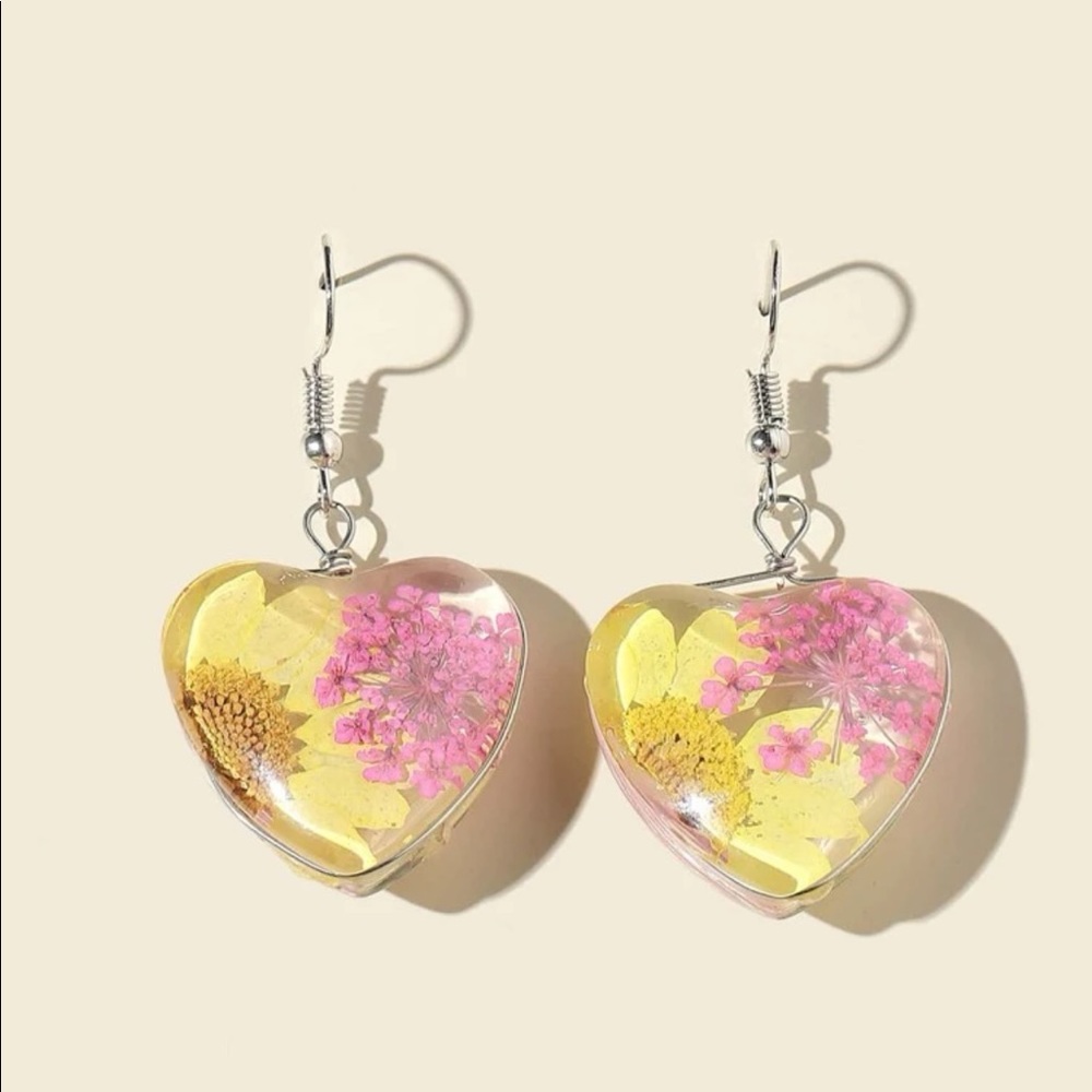 Beautiful heart-shaped yellow and pink flowers earrings